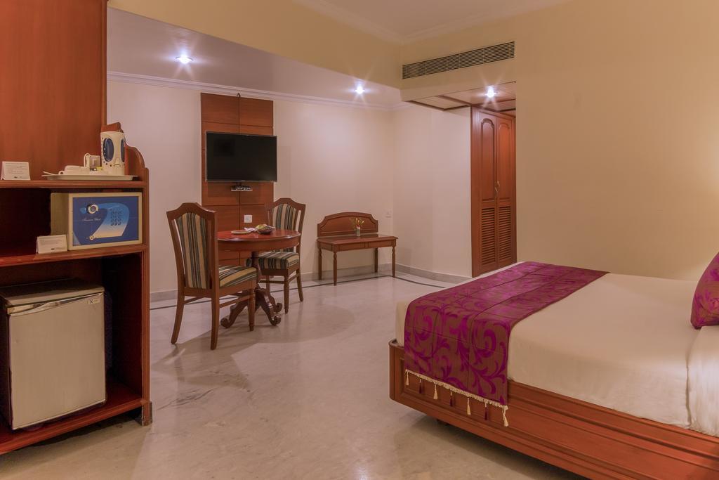 Hotel Annamalai International Pondicherry Exterior foto